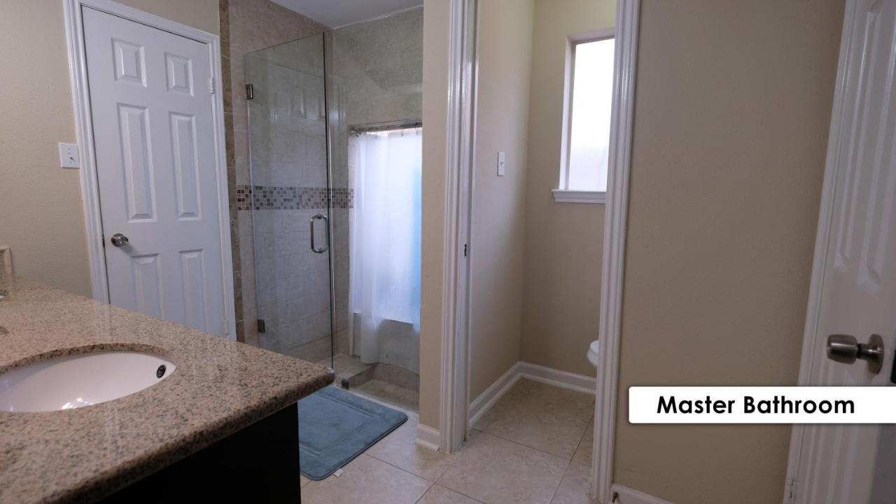 فيلا Pool House, 20 Minutes From Dt 4Bdr For 10 Guests - Winkleman هيوستن المظهر الخارجي الصورة